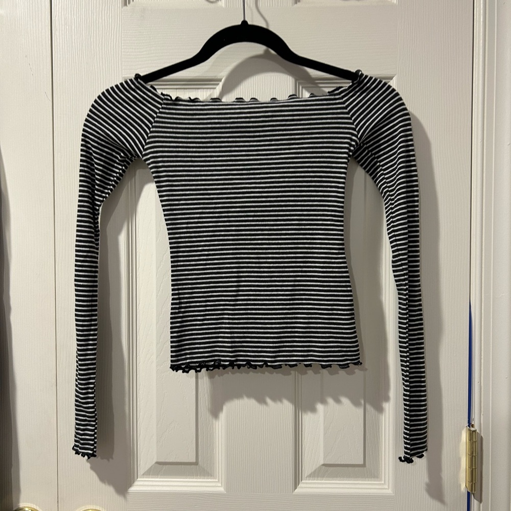Off-the-Shoulder Cropped Top